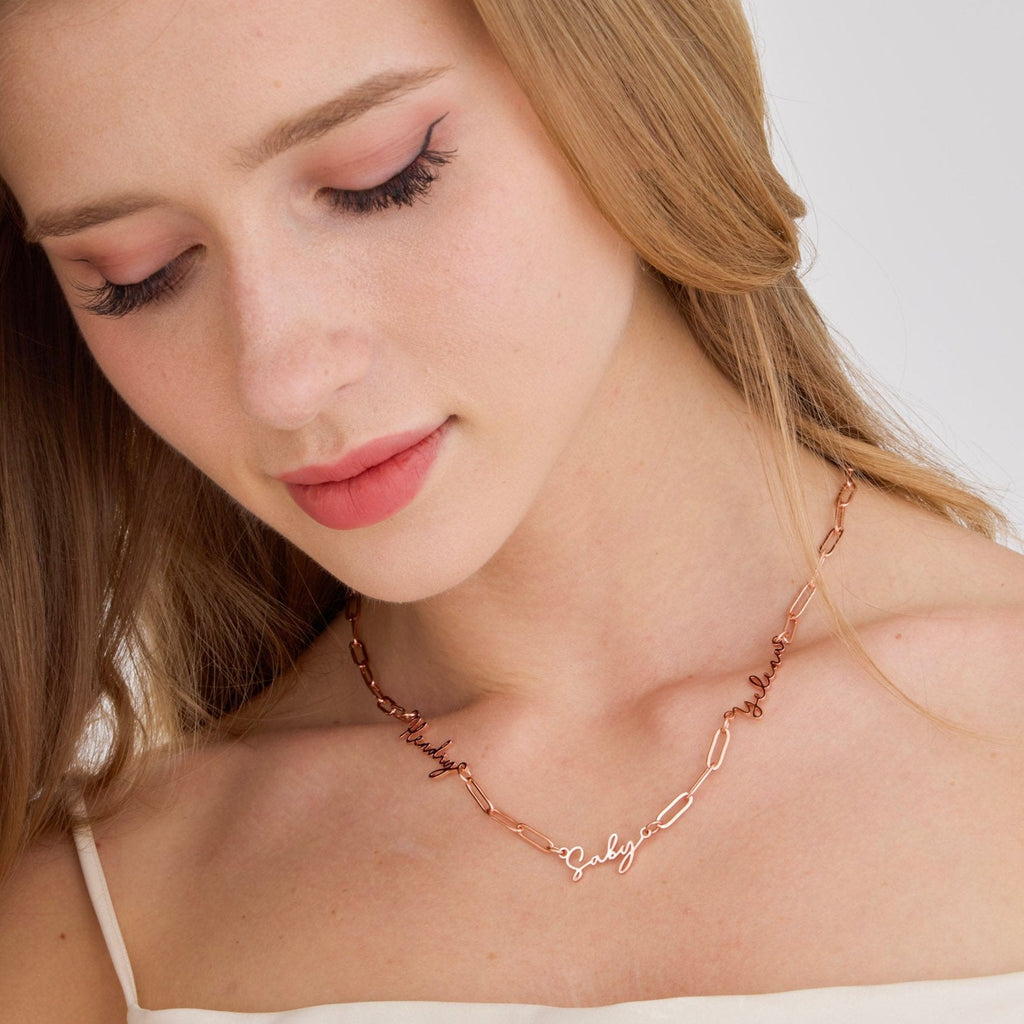 Kinship Family Name Necklace - Ornaments Co - 18K Gold Plated