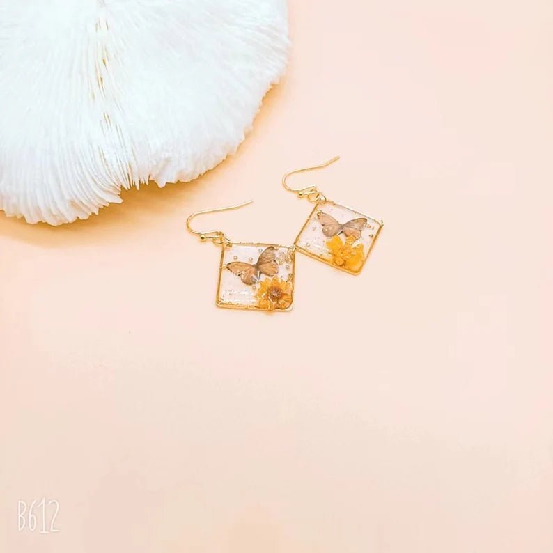 Pressed Flower Butterfly Earrings - Ornaments Co - Coffee Gold